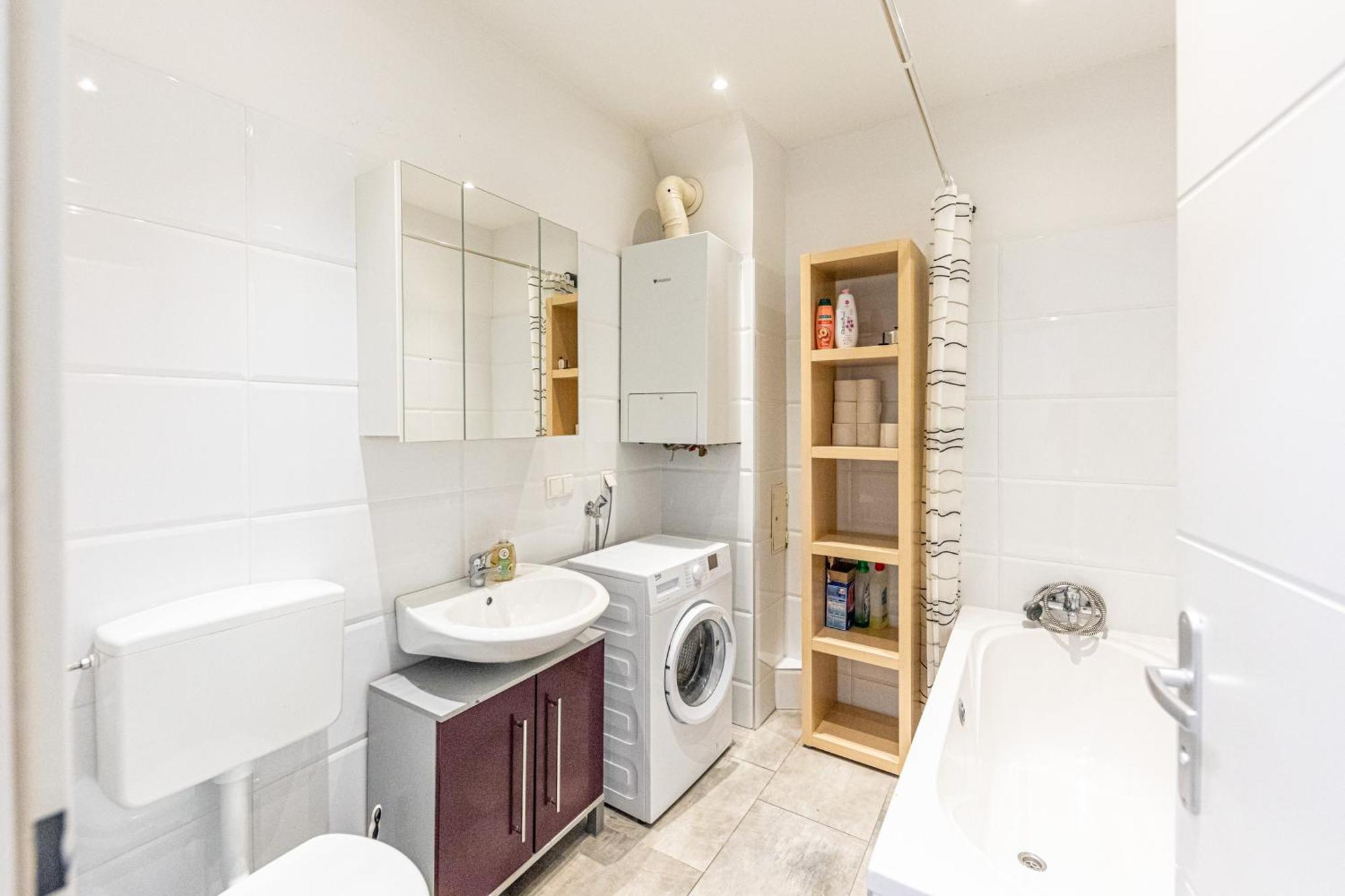 Hospedagem domiciliar & Affordable By Jr Viena