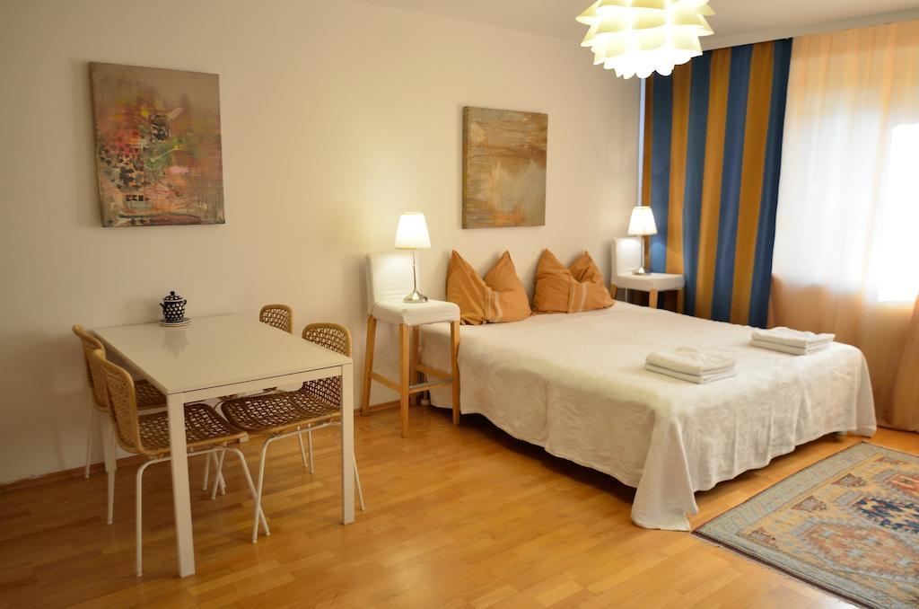 Urban Living Belvedere Studio *