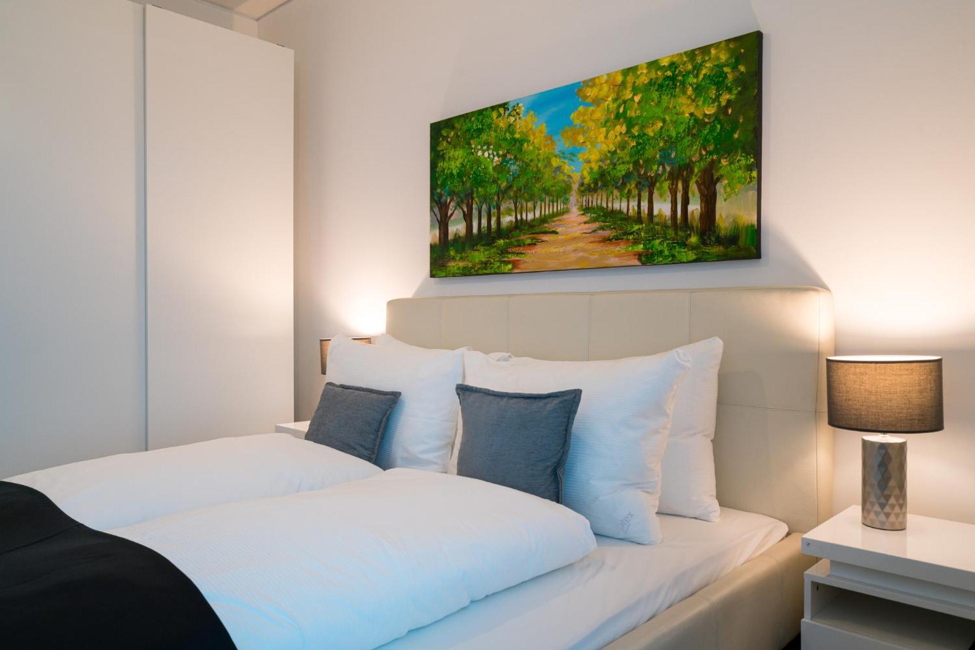 Residence, Donaukanal - Landstrasse * Vienna