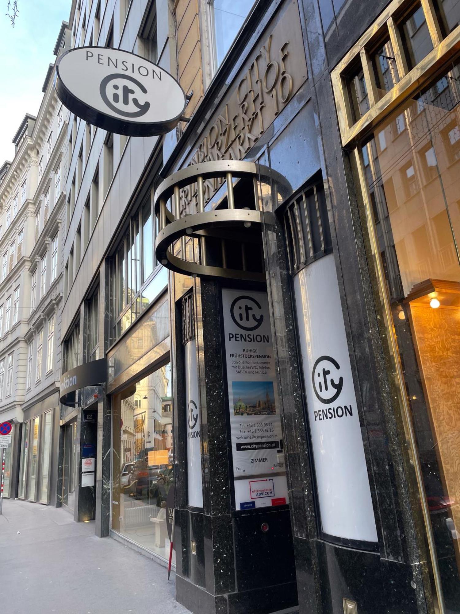 City Hotel 4*