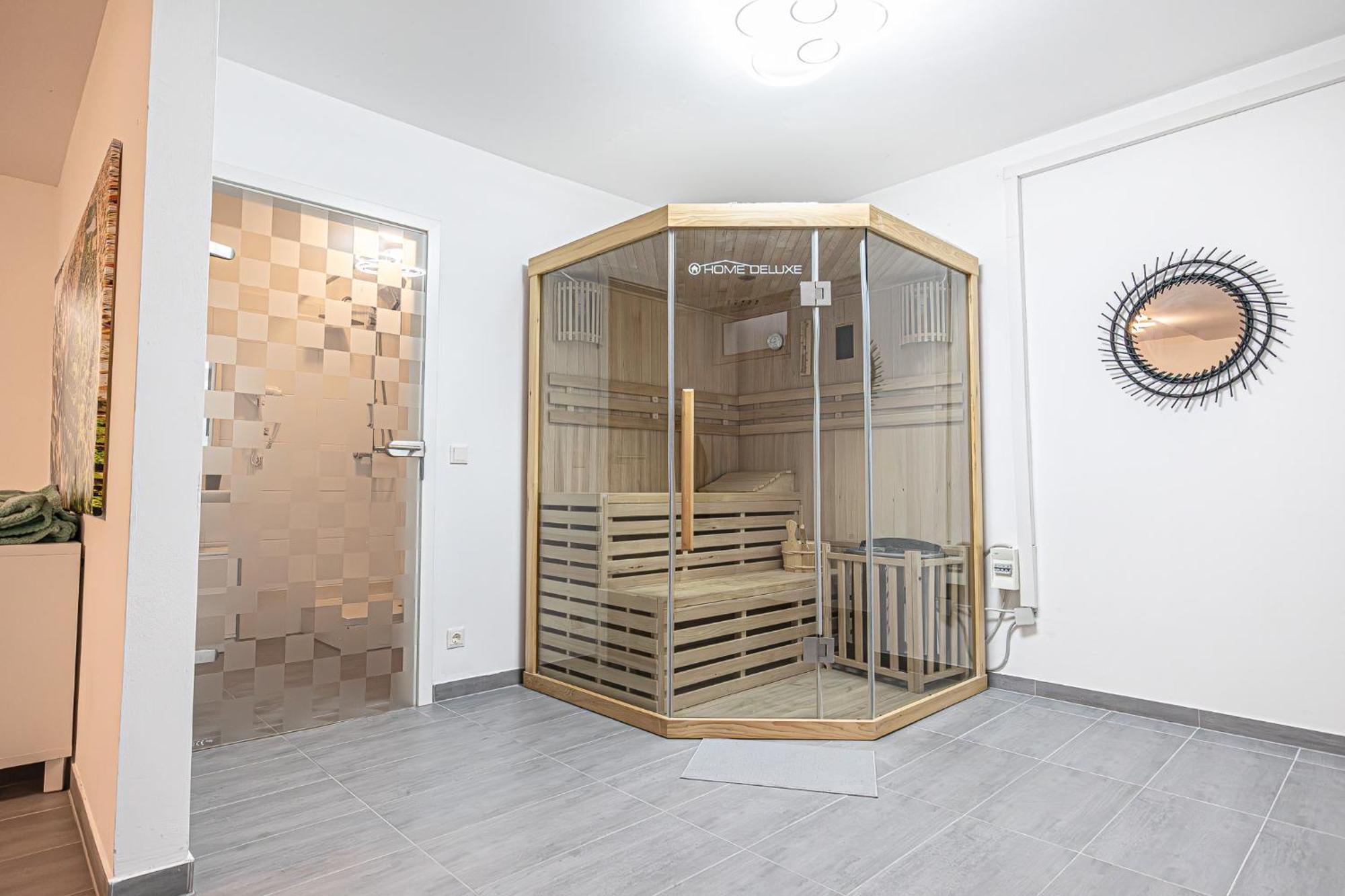 Villa Luxury 6br-4ba With Private Pool & Sauna - Pets Allowed Wien