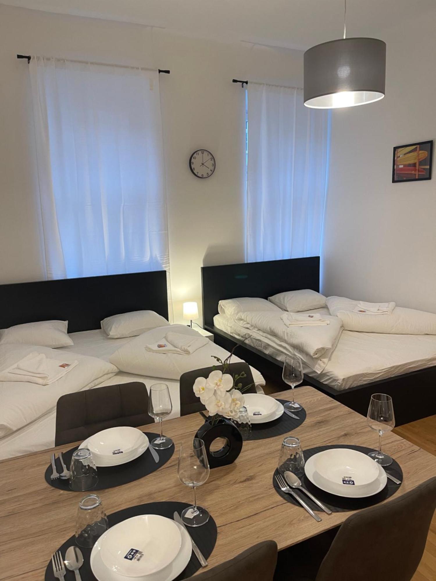 Cozy-5-person In 5 Apartment Vienna