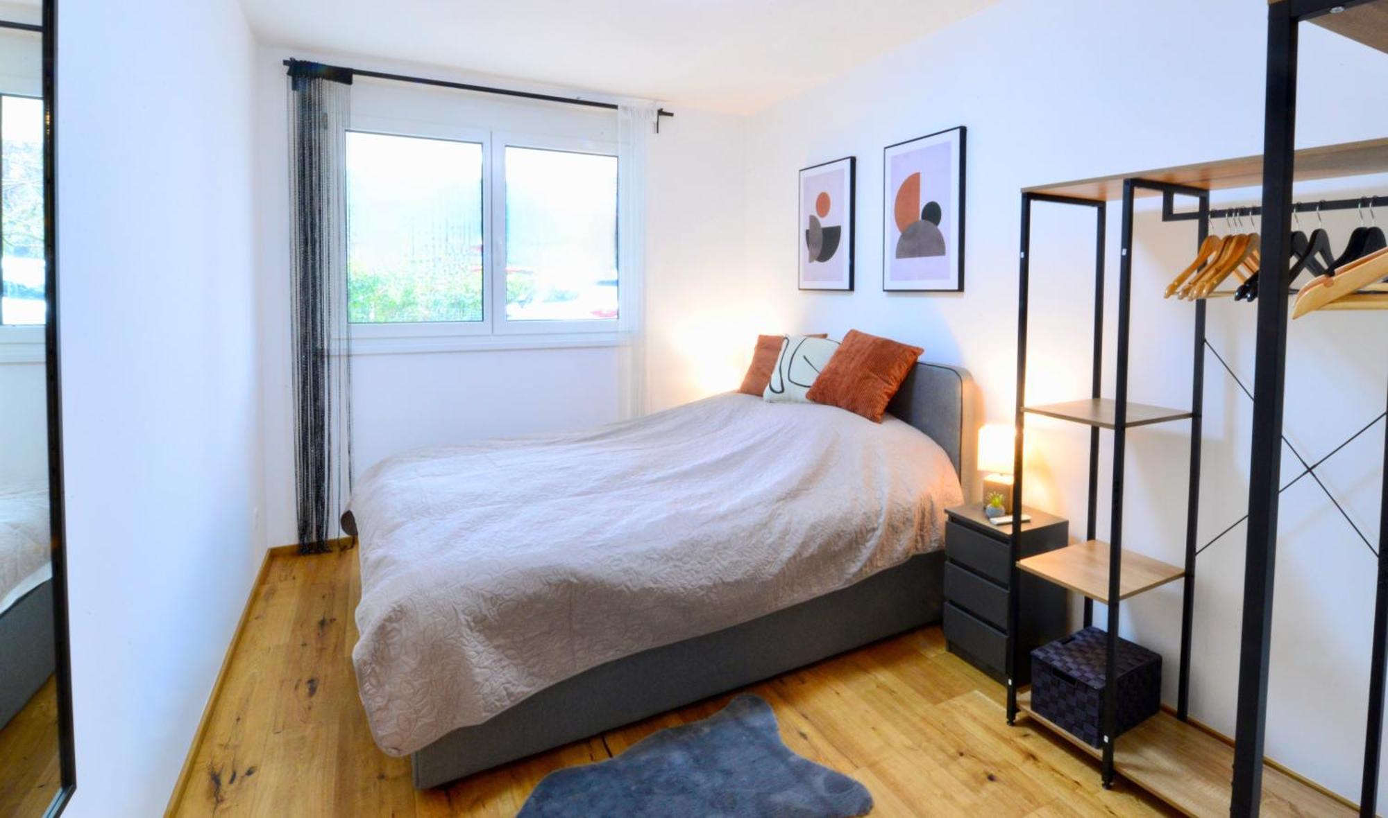 Apartment New With Parking And Metro In Front Of The House *