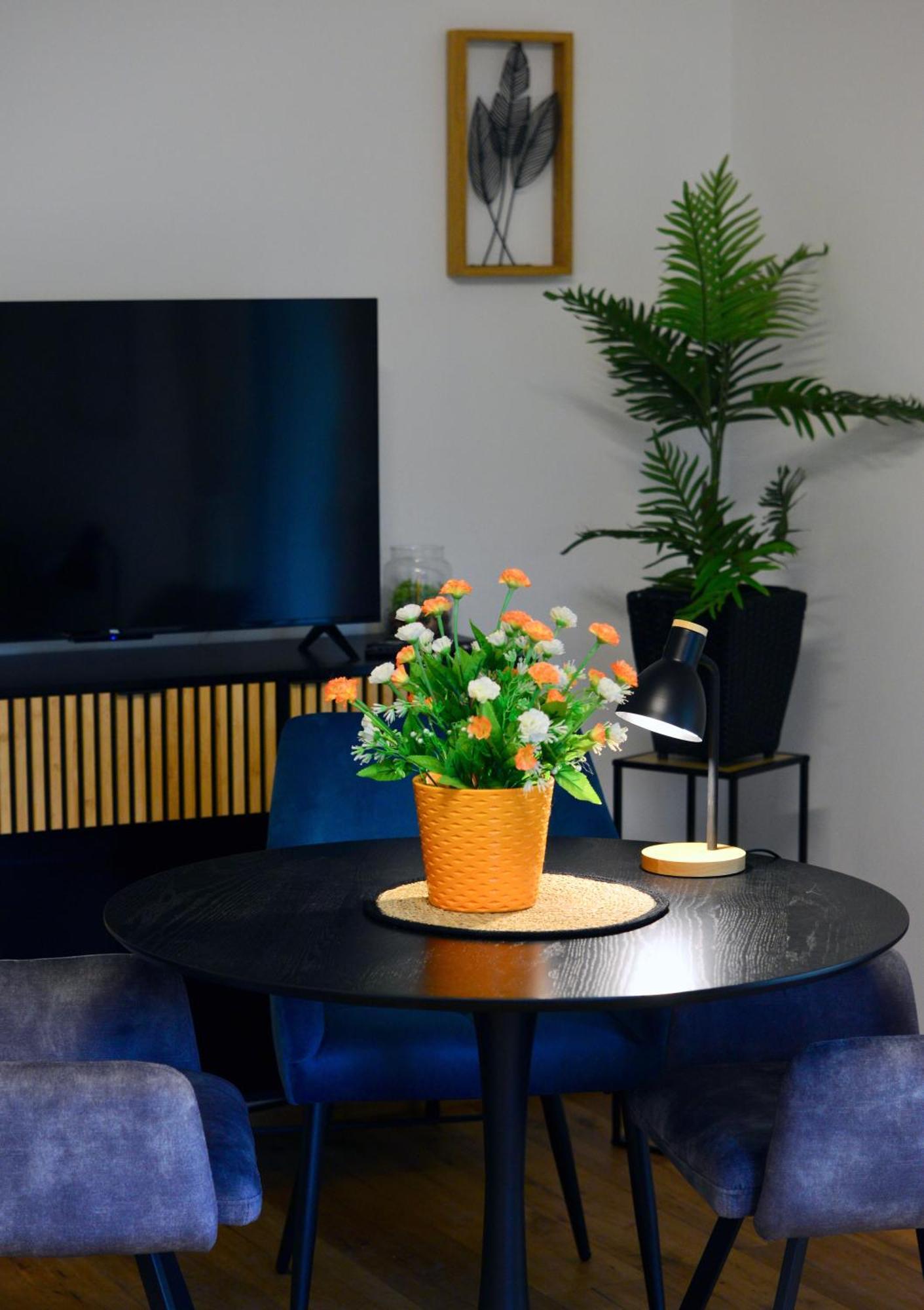 New With Parking And Metro In Front Of The House * Wien