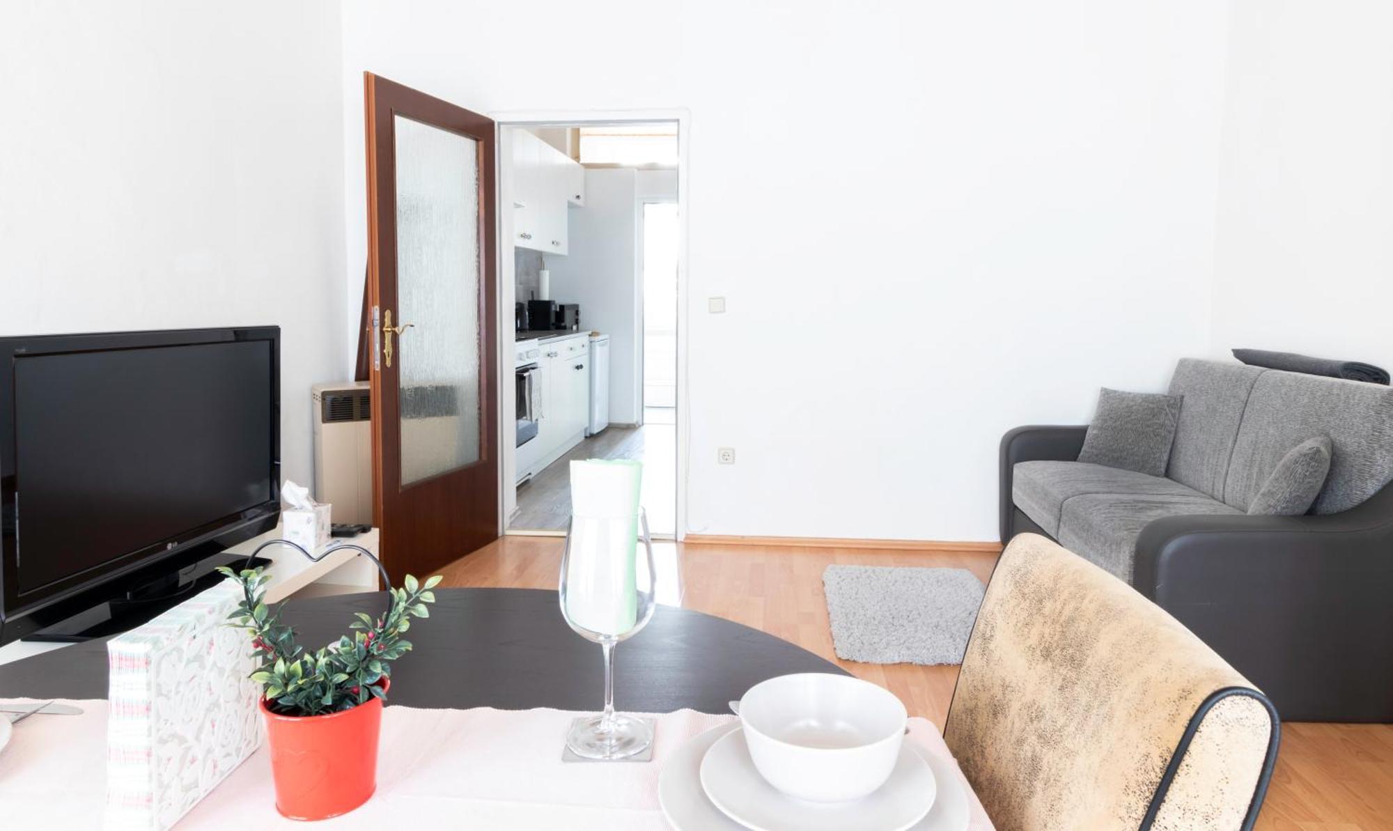 Maerzstrasse Apartment