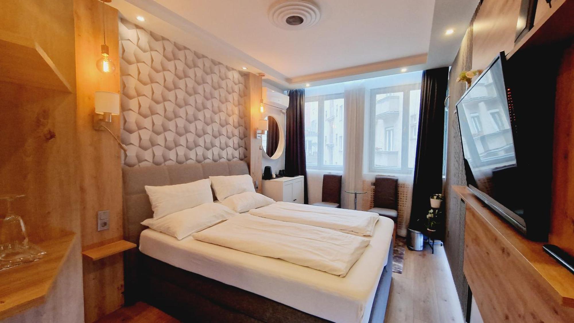 Palais Elegance Hotel 4*