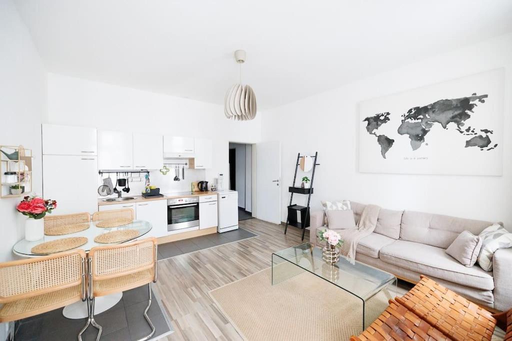 Stylish Haven-near Brunnenmarkt *