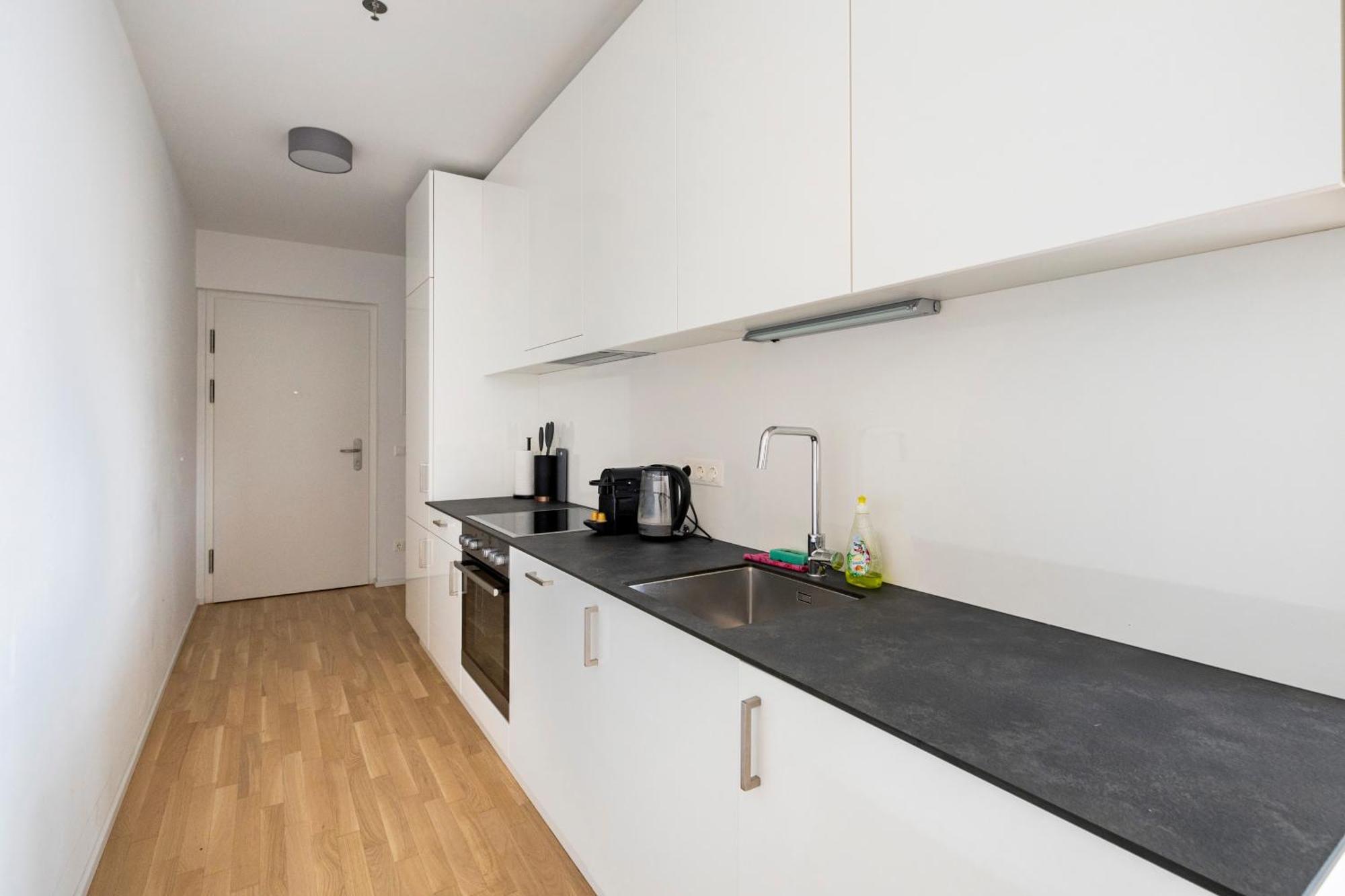 Central Station Loft - Amazing View In City Center - Jupihome * Wien