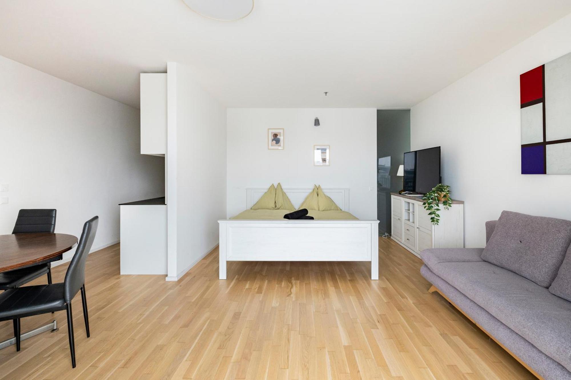 Central Station Loft - Amazing View In City Center - Jupihome Apartment