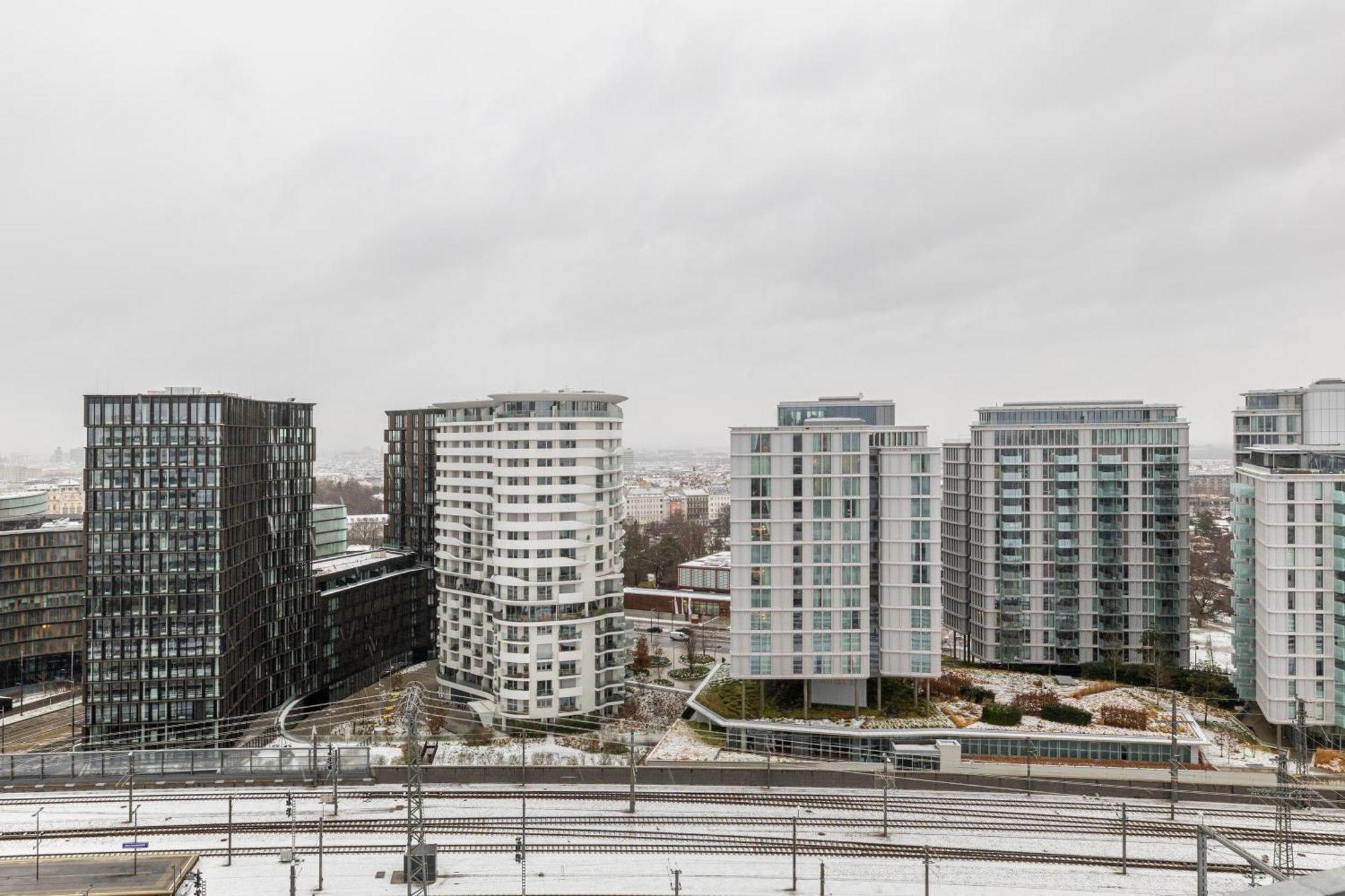 Central Station Loft - Amazing View In City Center - Jupihome Apartment