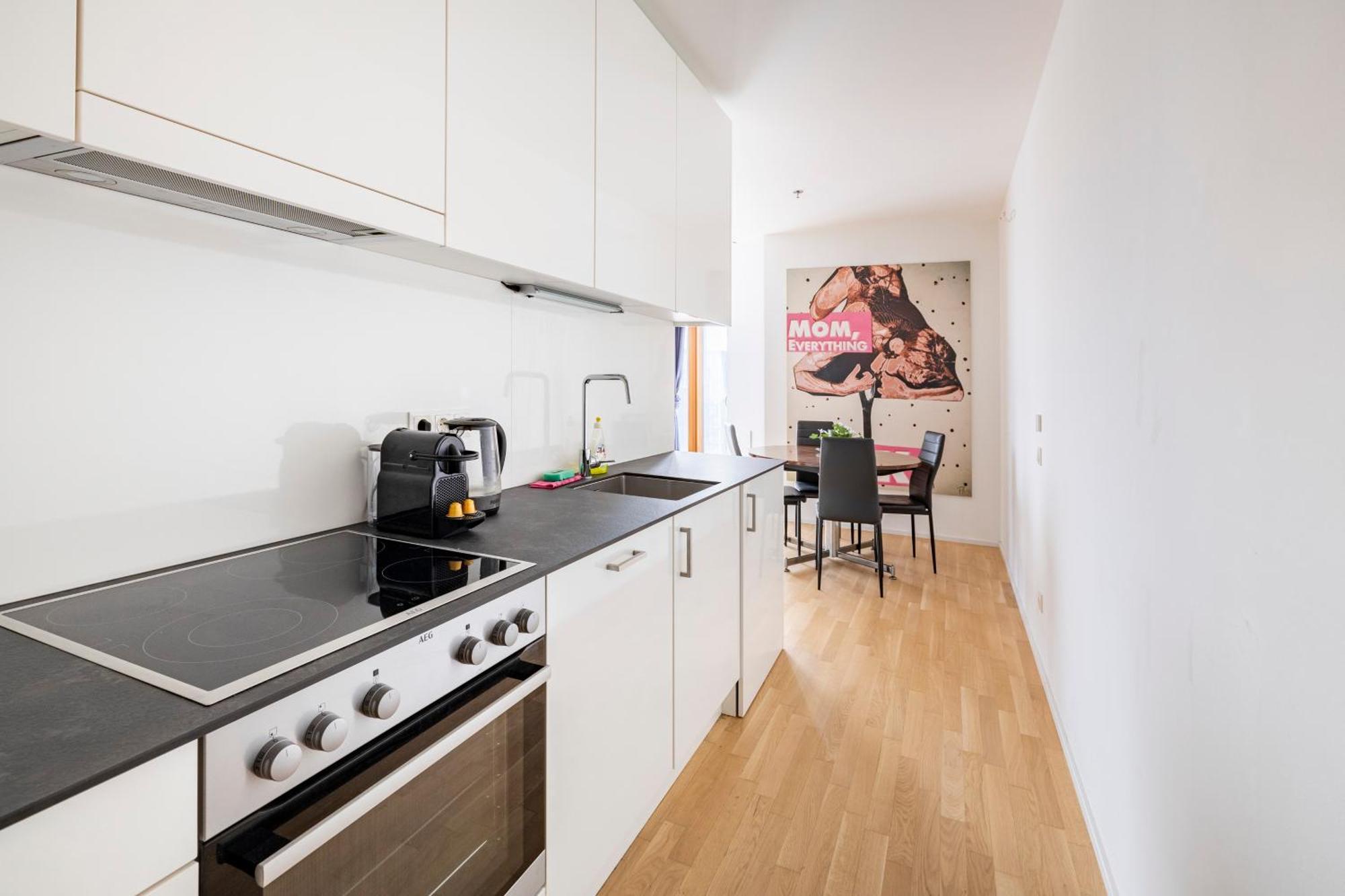 Central Station Loft - Amazing View In City Center - Jupihome