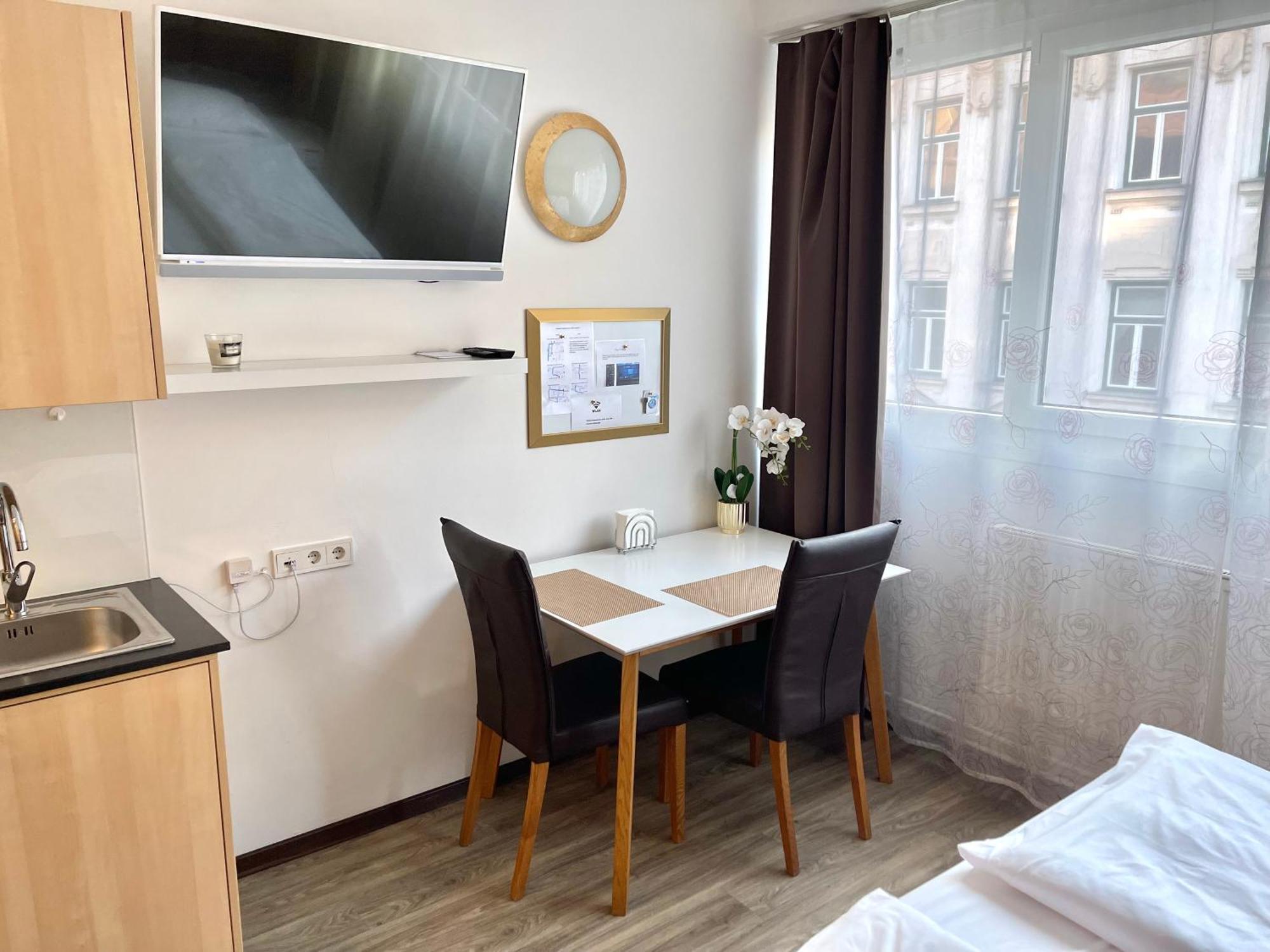Stylish Near Center Viena