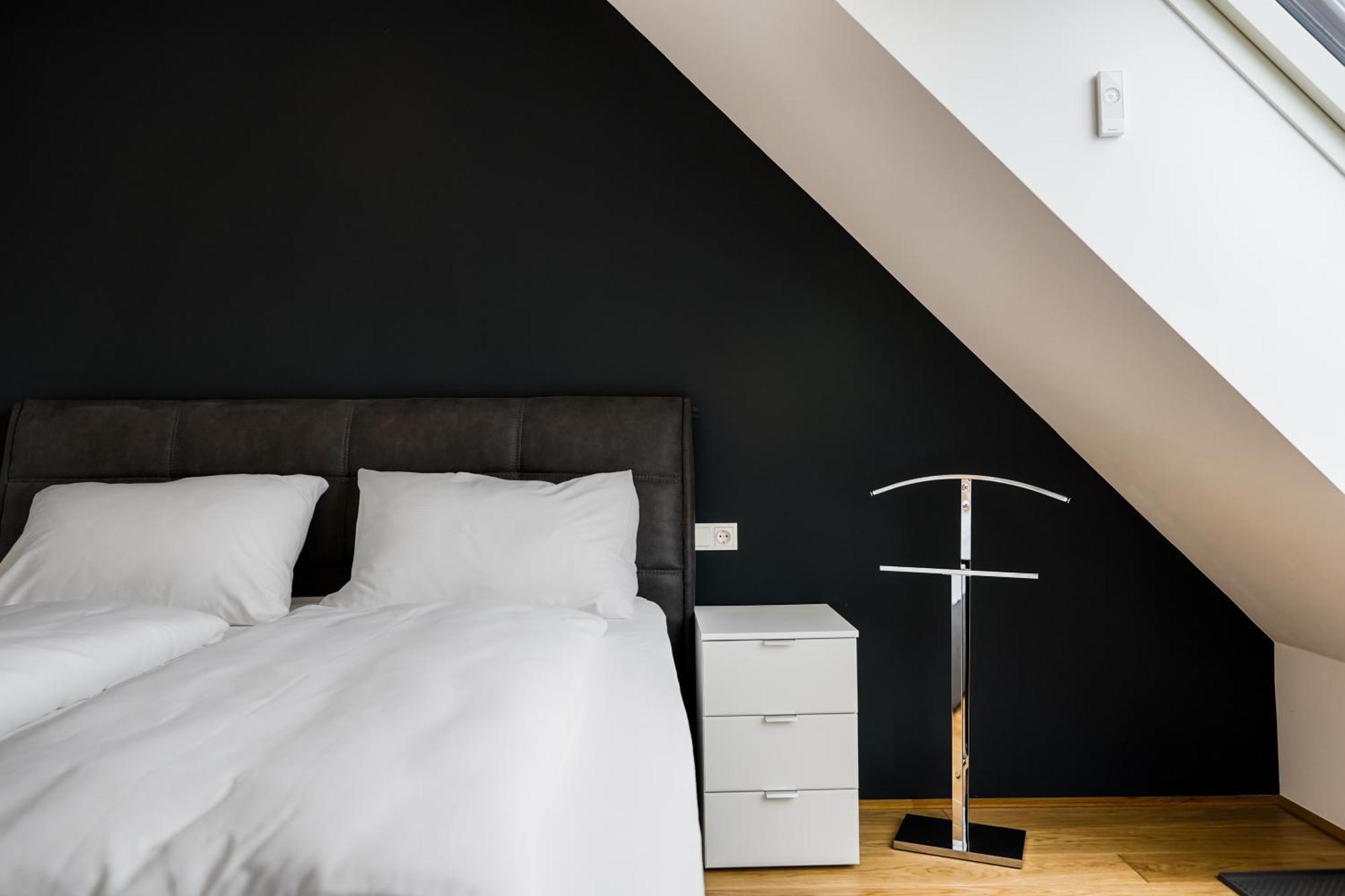 Modern Stylish Design With Free Parking Emily