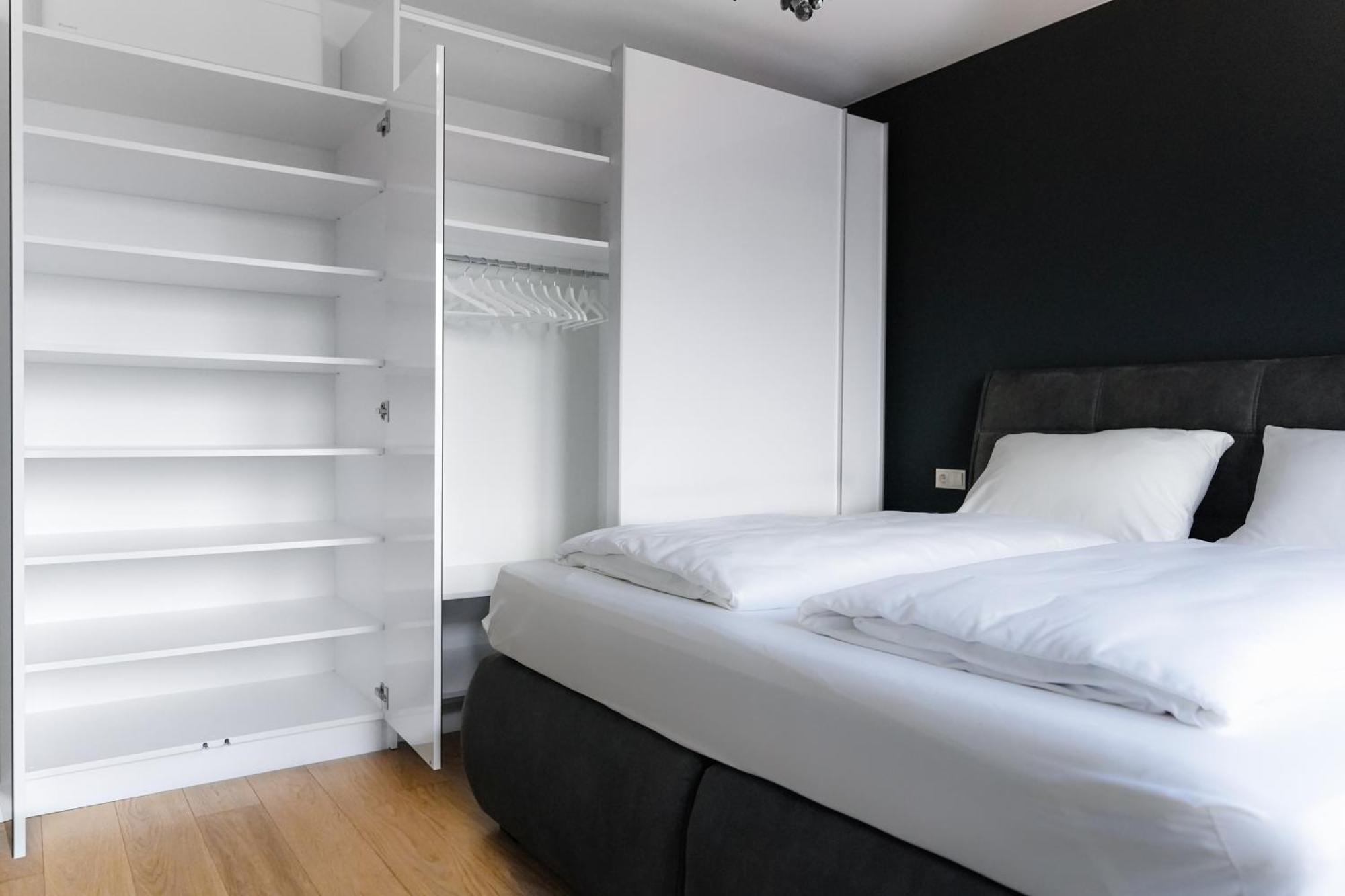 Modern Stylish Design With Free Parking Emily Wien
