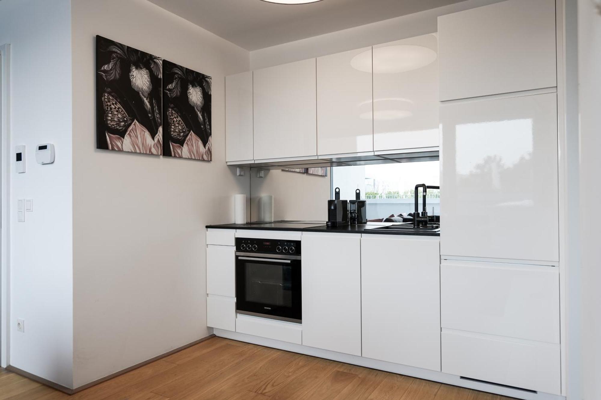 Modern Stylish Design With Free Parking Emily