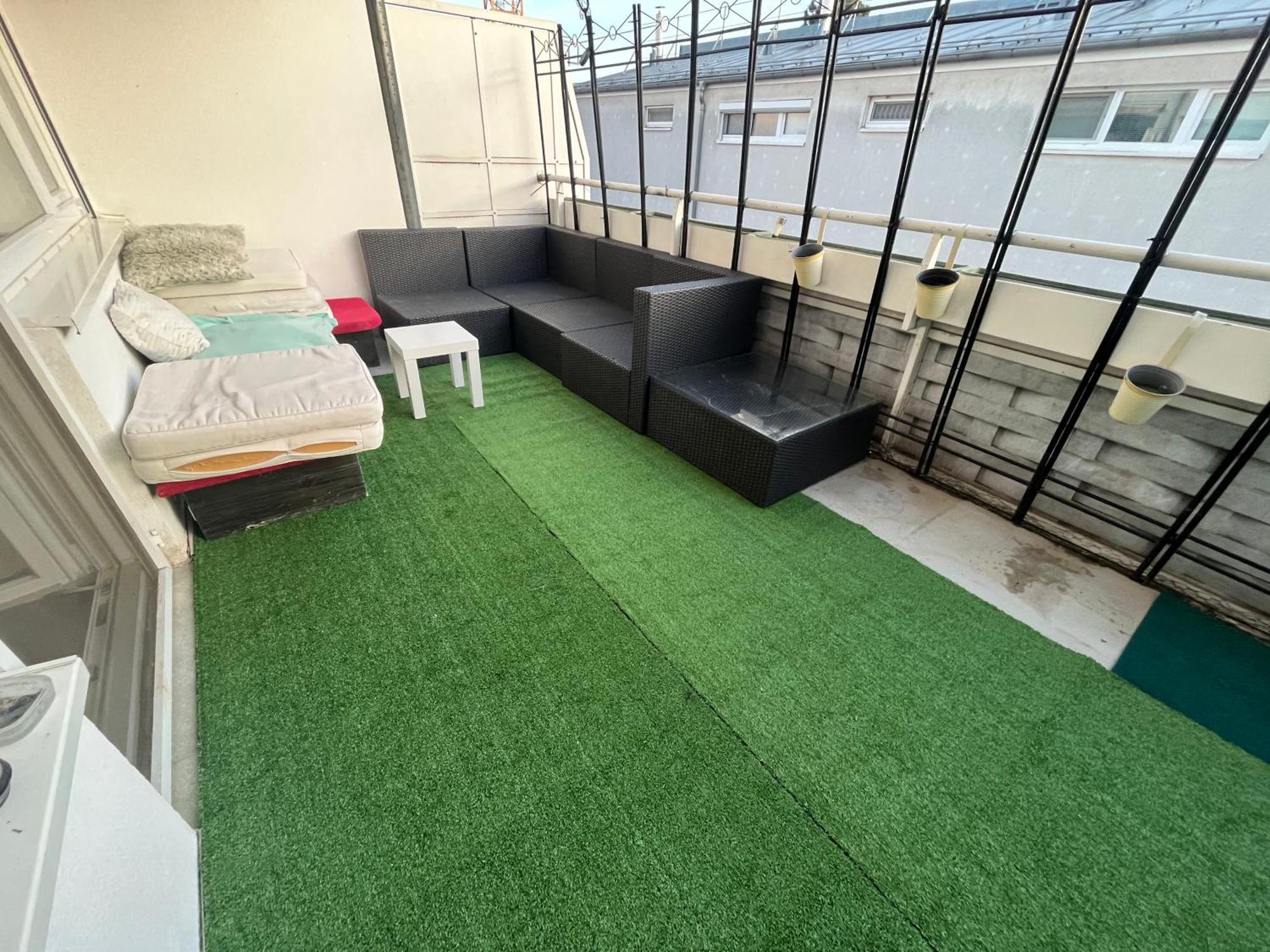 Wonderful Maisonette In With Parking Apartment Vienna