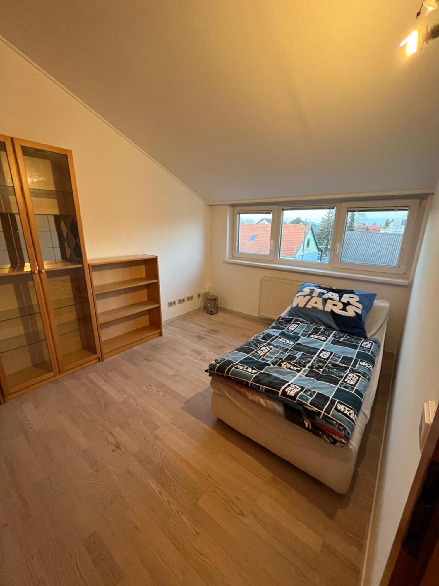 Wonderful Maisonette In With Parking *