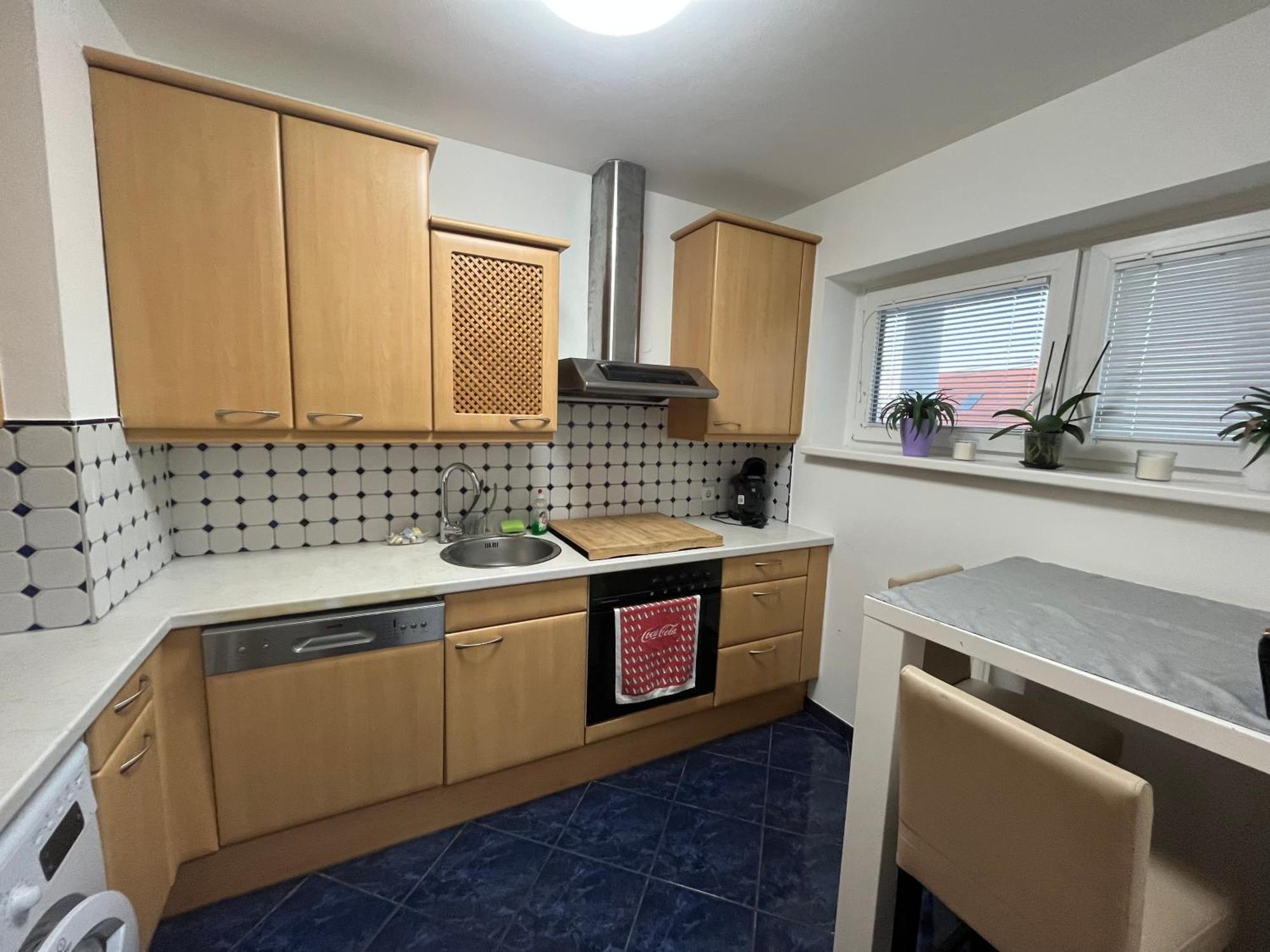 Wonderful Maisonette In With Parking Apartment