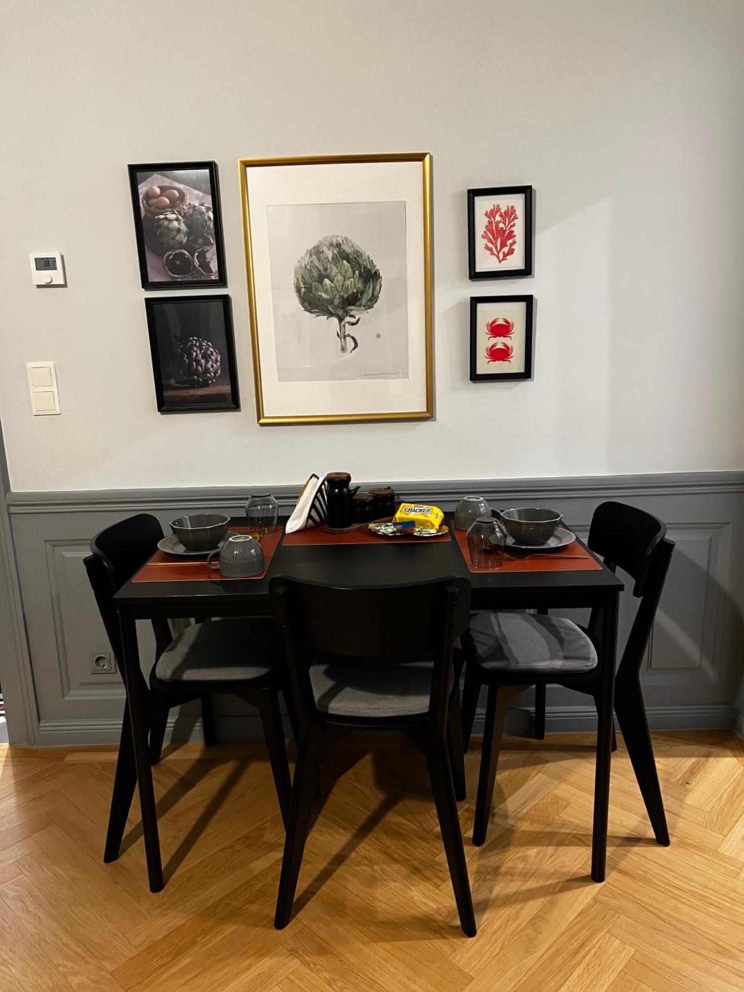 Authentic Viennese Living Apartment Wien