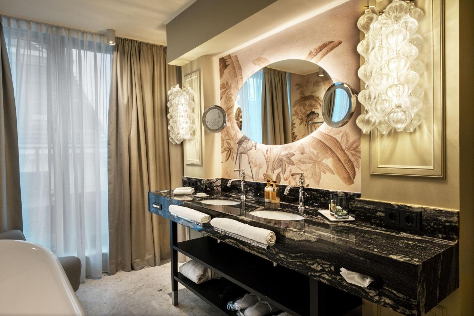 Topazz & Lamee 5* Vienna