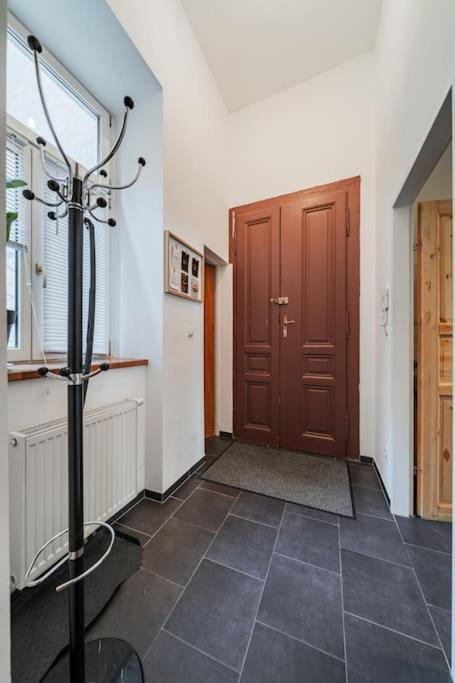 Apartment 117 M² Near Nussdorferstrasse *