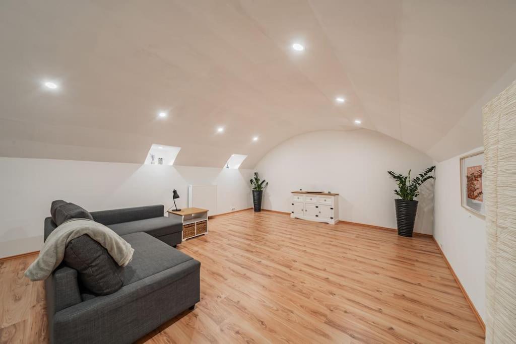 117 M² Near Nussdorferstrasse * Vienna