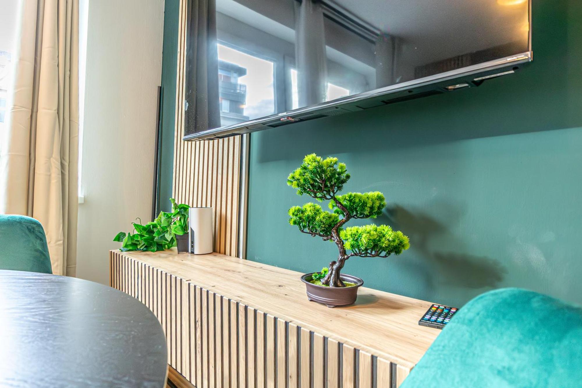 Apartment Charming 1br, Steps From Reumannplatz U1 *