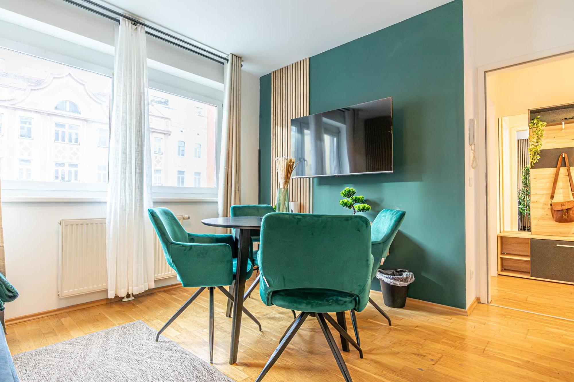 Charming 1br, Steps From Reumannplatz U1 * Wien