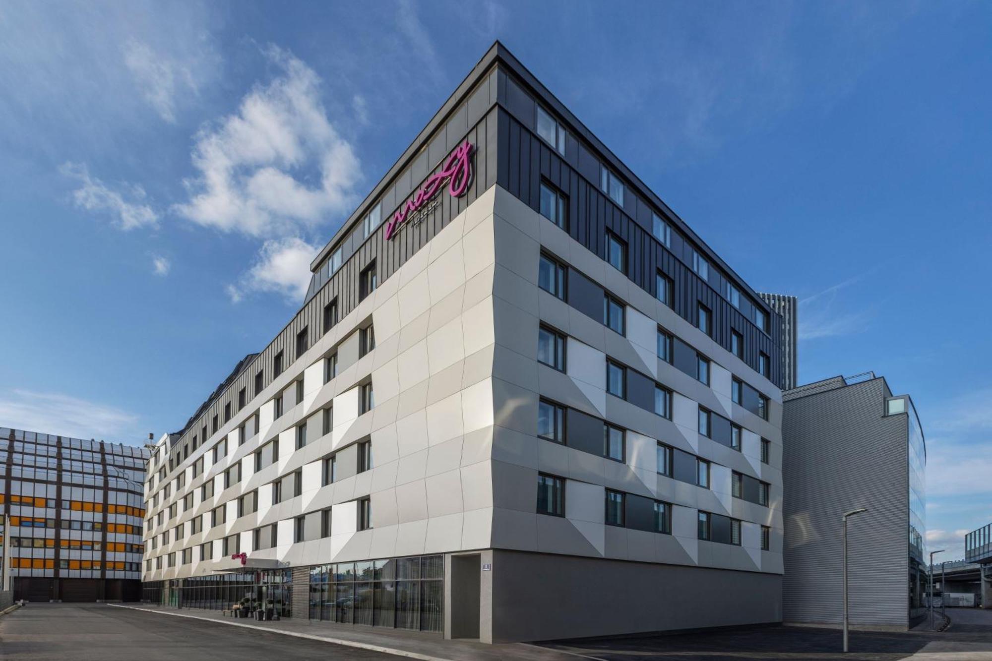 Hotel Moxy East