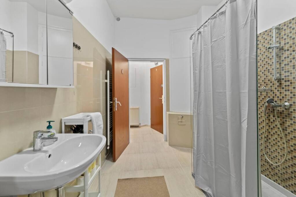 Modern Close To Center - 2br Vienna