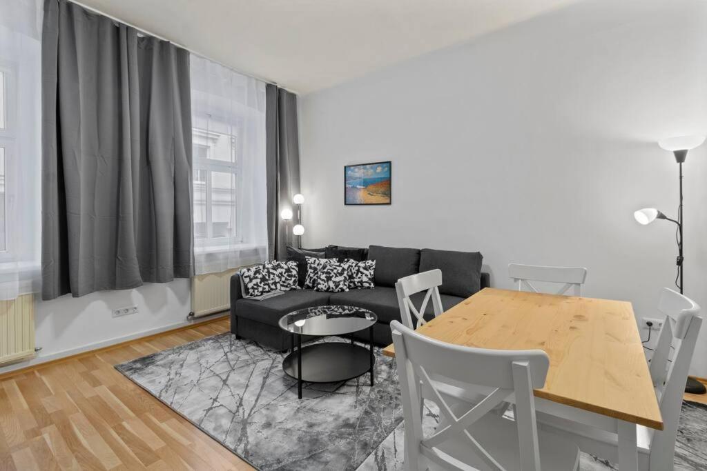 Modern Close To Center - 2br Apartment