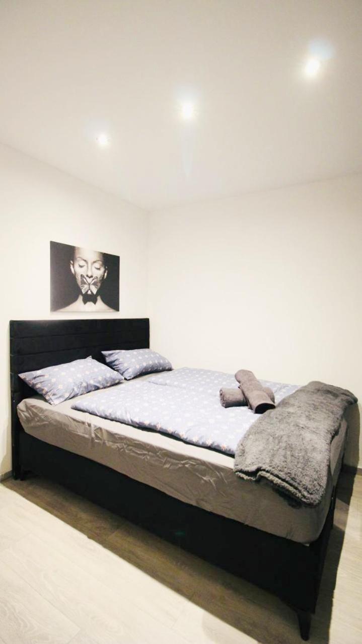 Comfortable In Akh Area Homestay