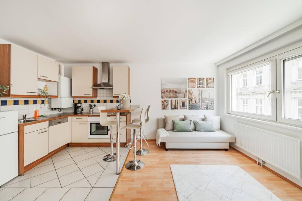 Apartment Helle - Free Parking