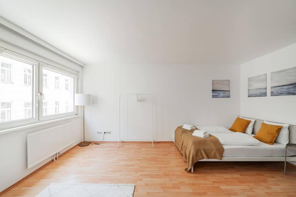 Apartment Helle - Free Parking Vienna