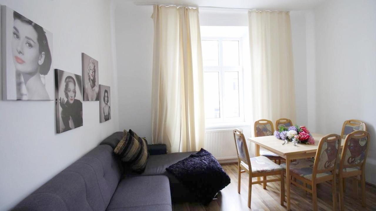 Comfortable Near Schonbrunn Palace *