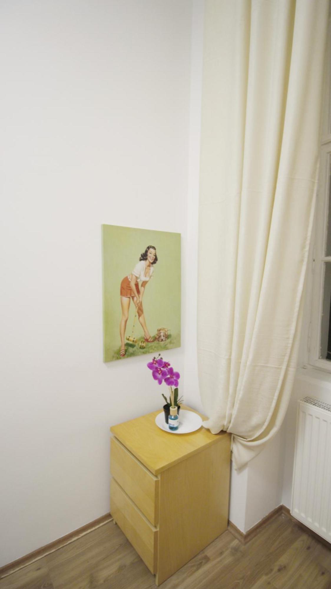 Family In Brigittenau Apartment
