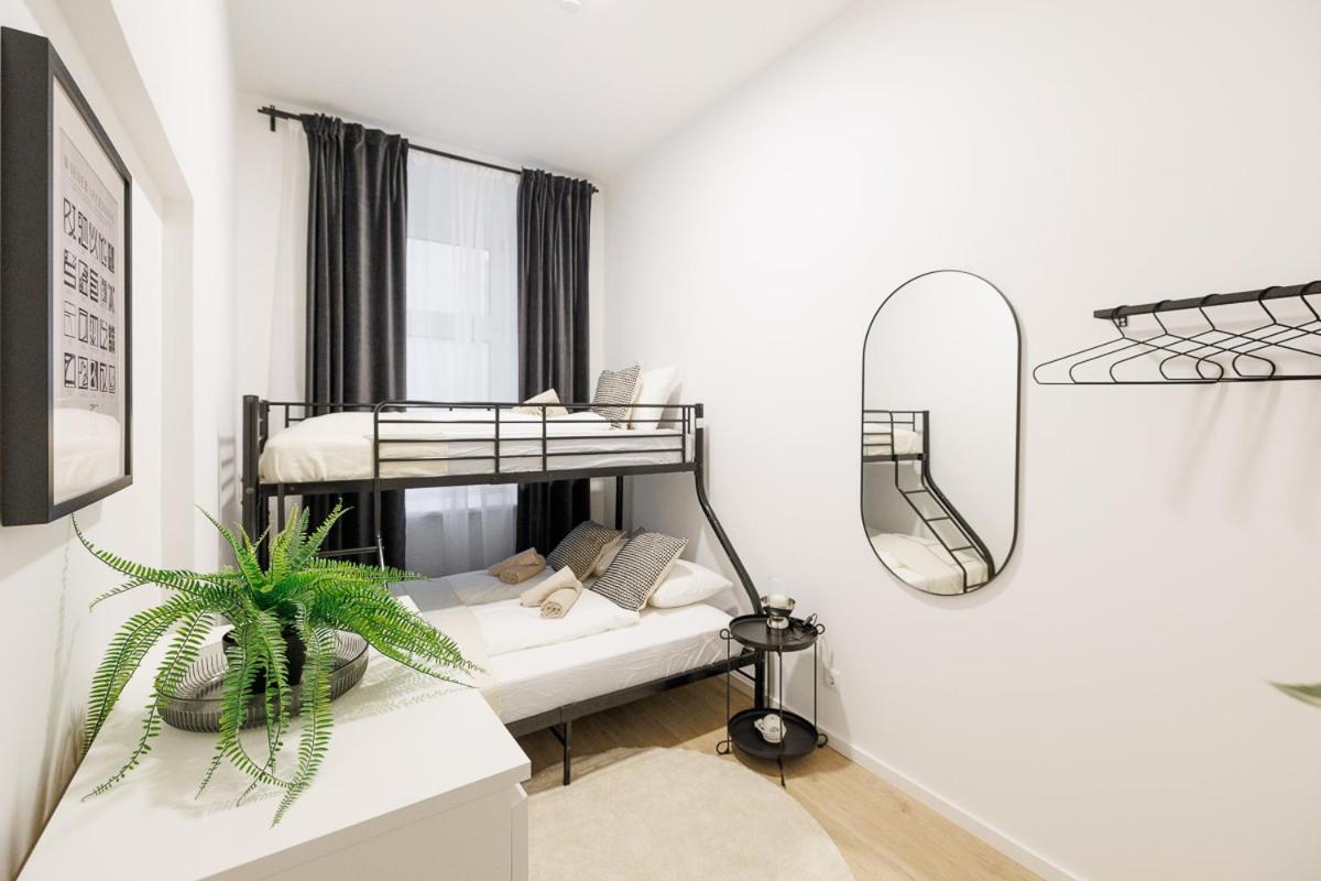 Style By Home2 * Viena