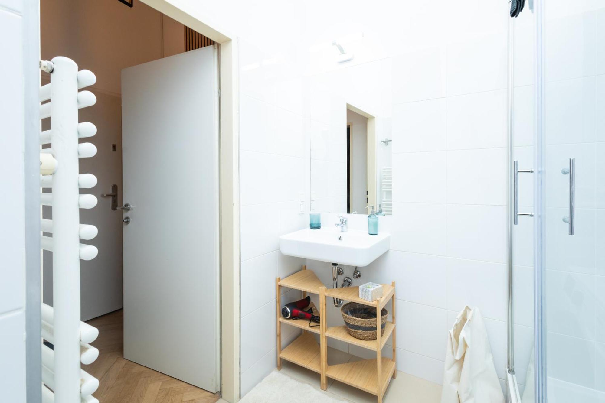 Charming Retreat Walking Distance From Town Centre Apartment Vienna