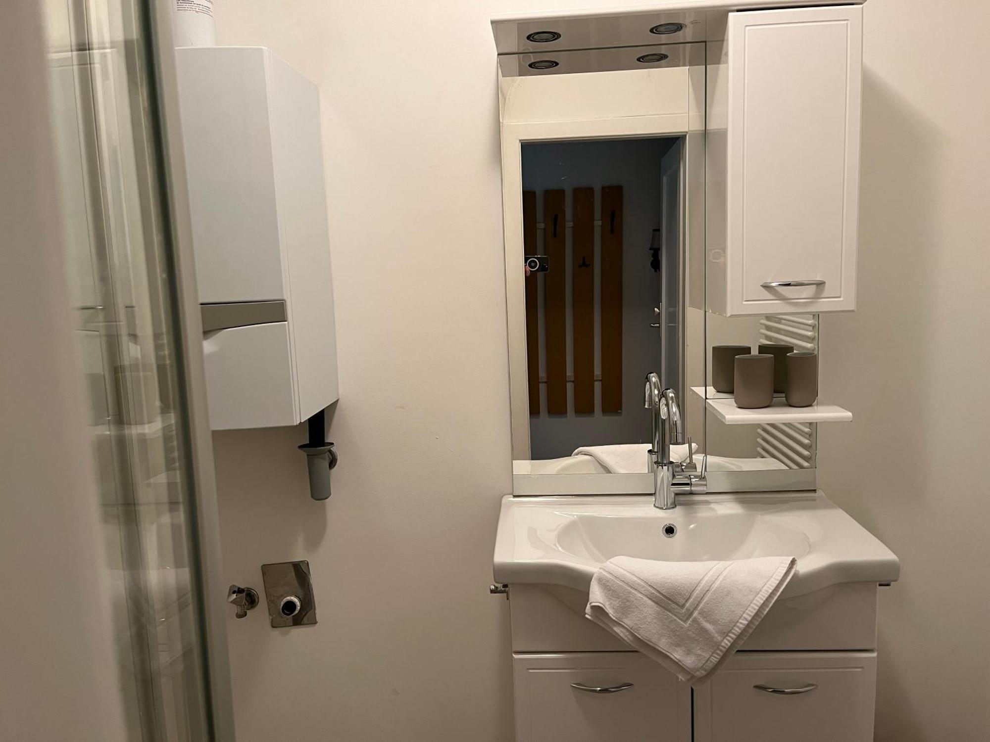 Apartment Elegant Viennese Apt 15 Min To Center Vienna