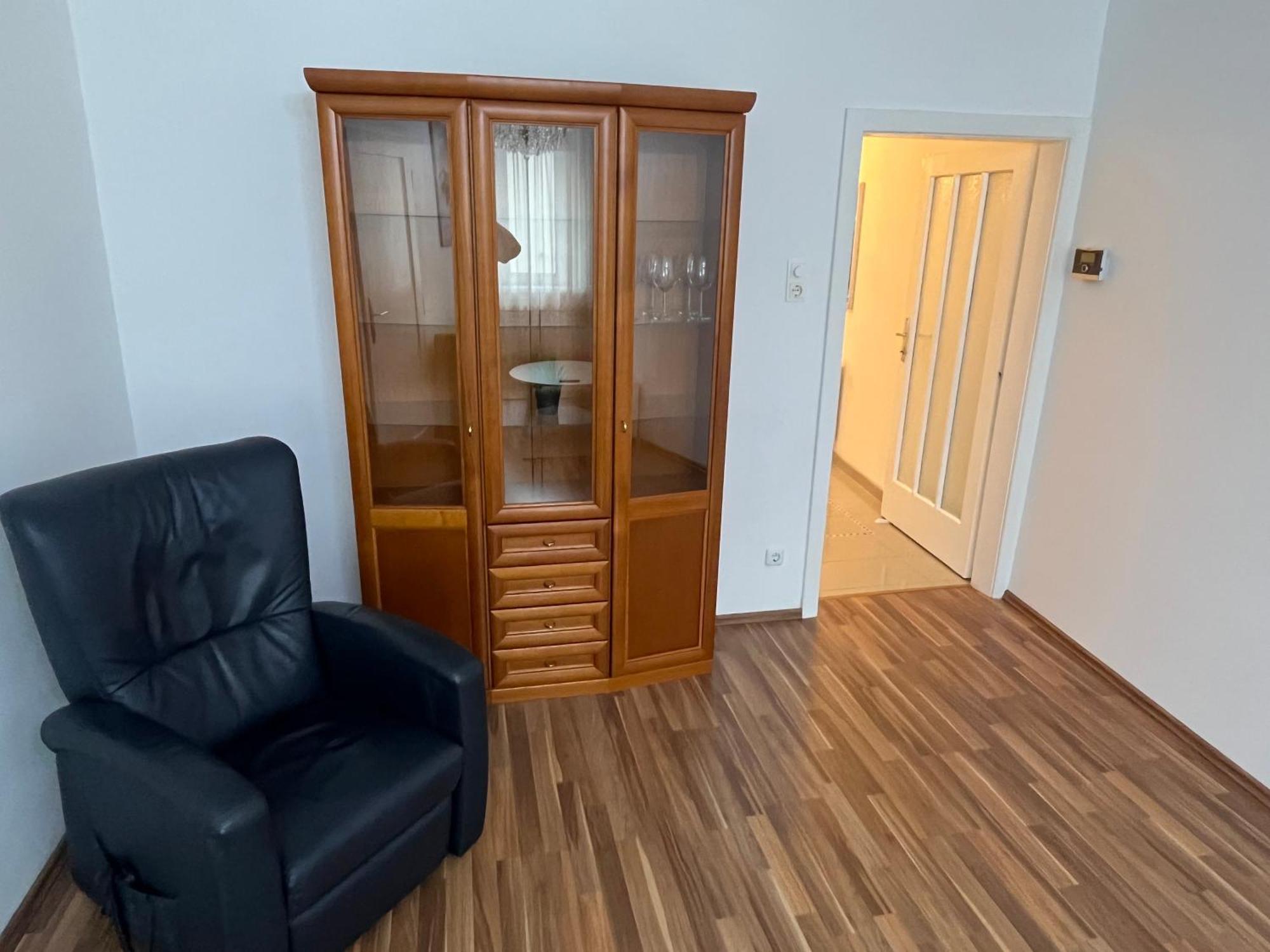 Elegant Viennese Apt 15 Min To Center *