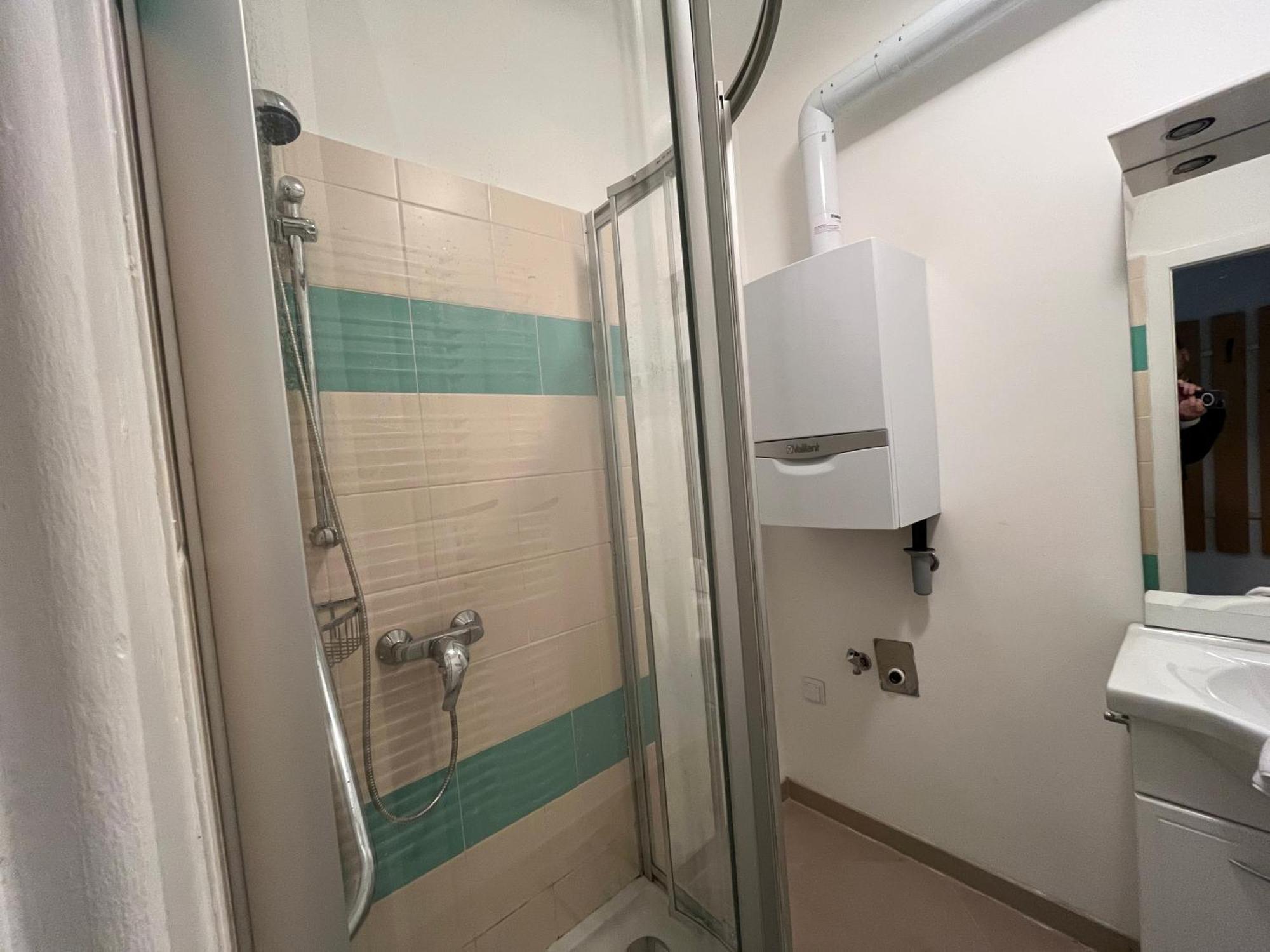 Elegant Viennese Apt 15 Min To Center Apartment *