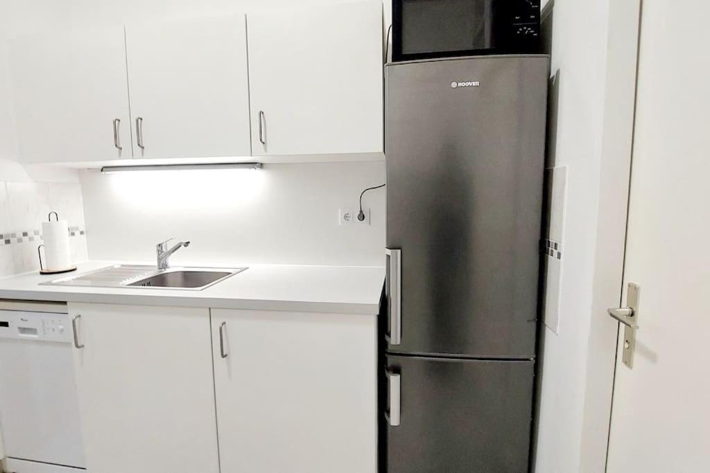 Superior 4 Bedroom Apartment *