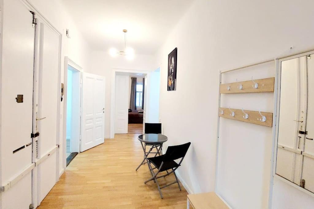 Superior 4 Bedroom *