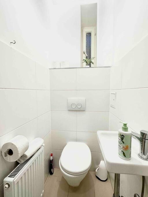 New!l! Exclusive Near Opera Apartment *