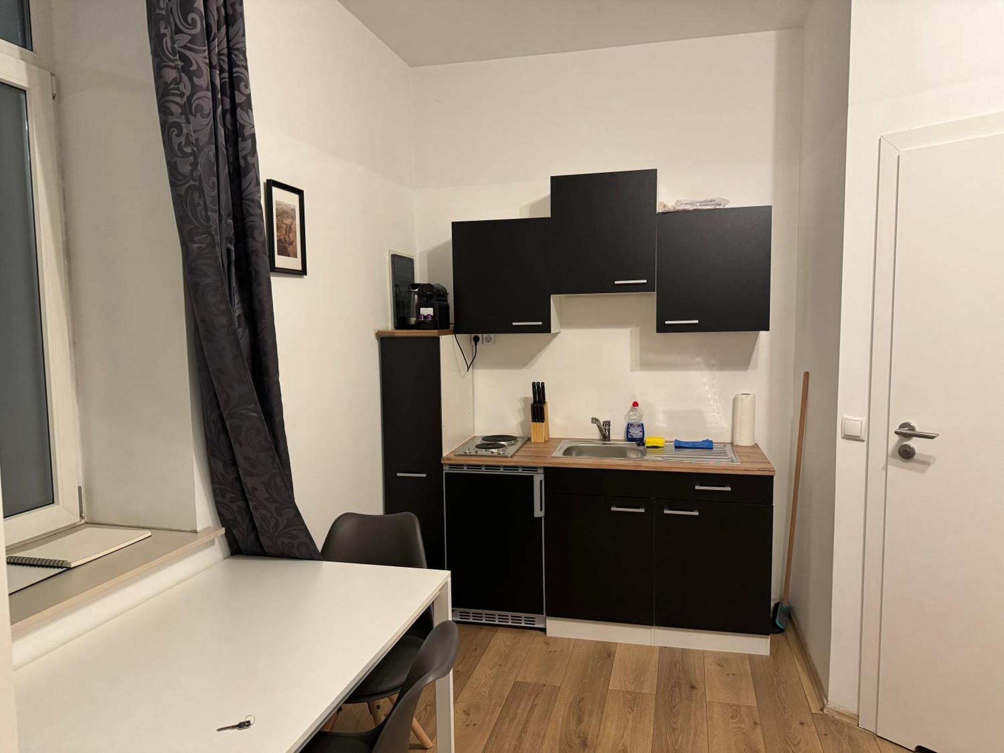 Stayeasy A#1 Apartment