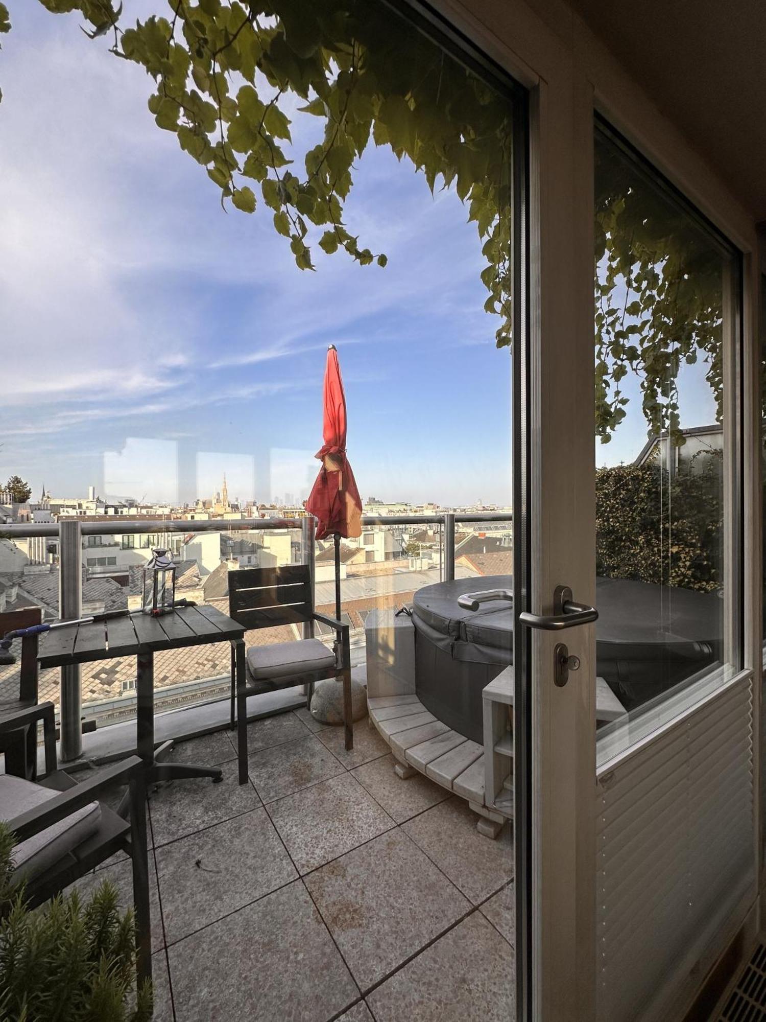 Apartment City-penthouse Mit 4 Terassen Und Whirlpool Vienna