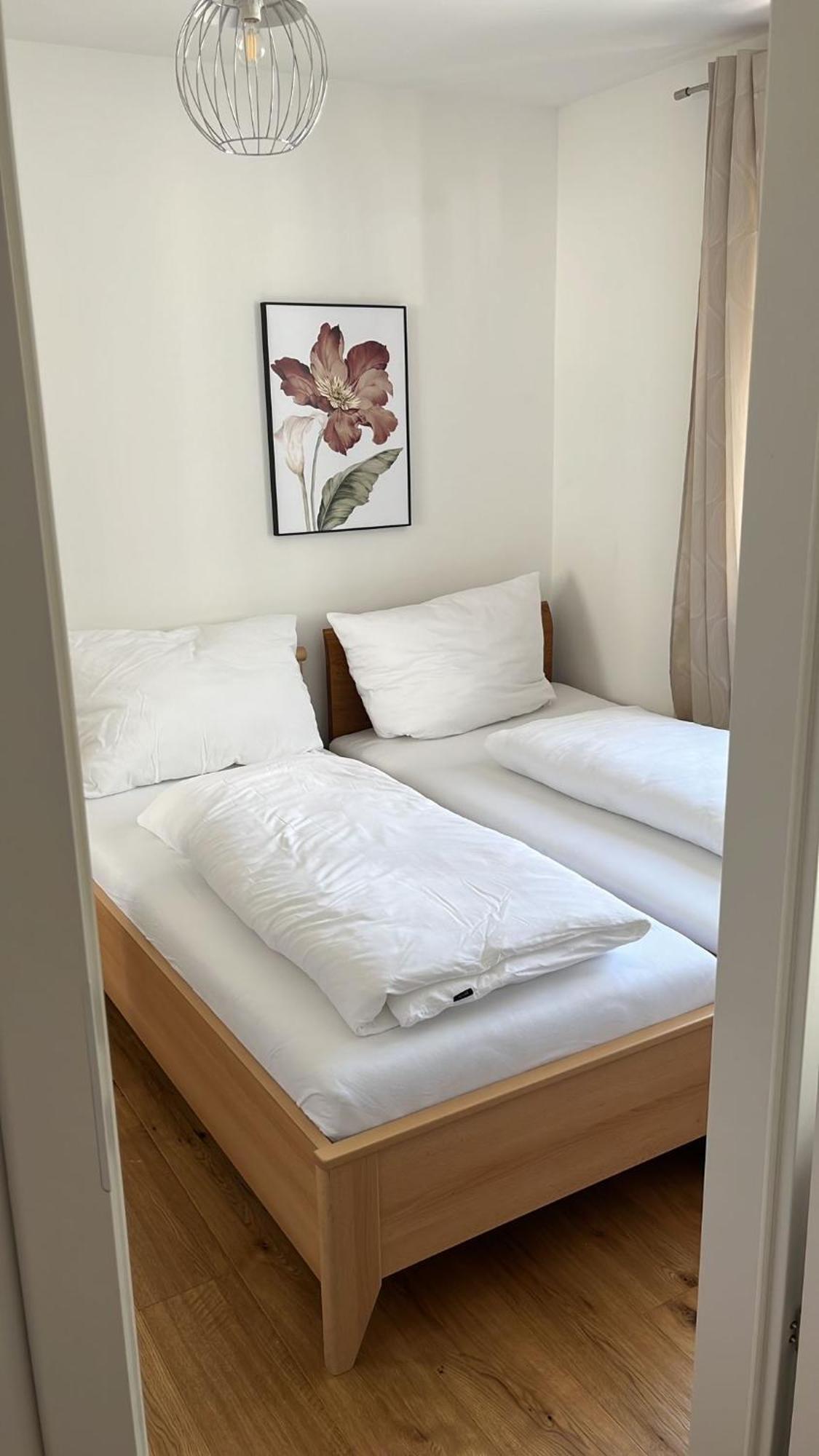 Modern With Big Balcony Near City Center Apartment