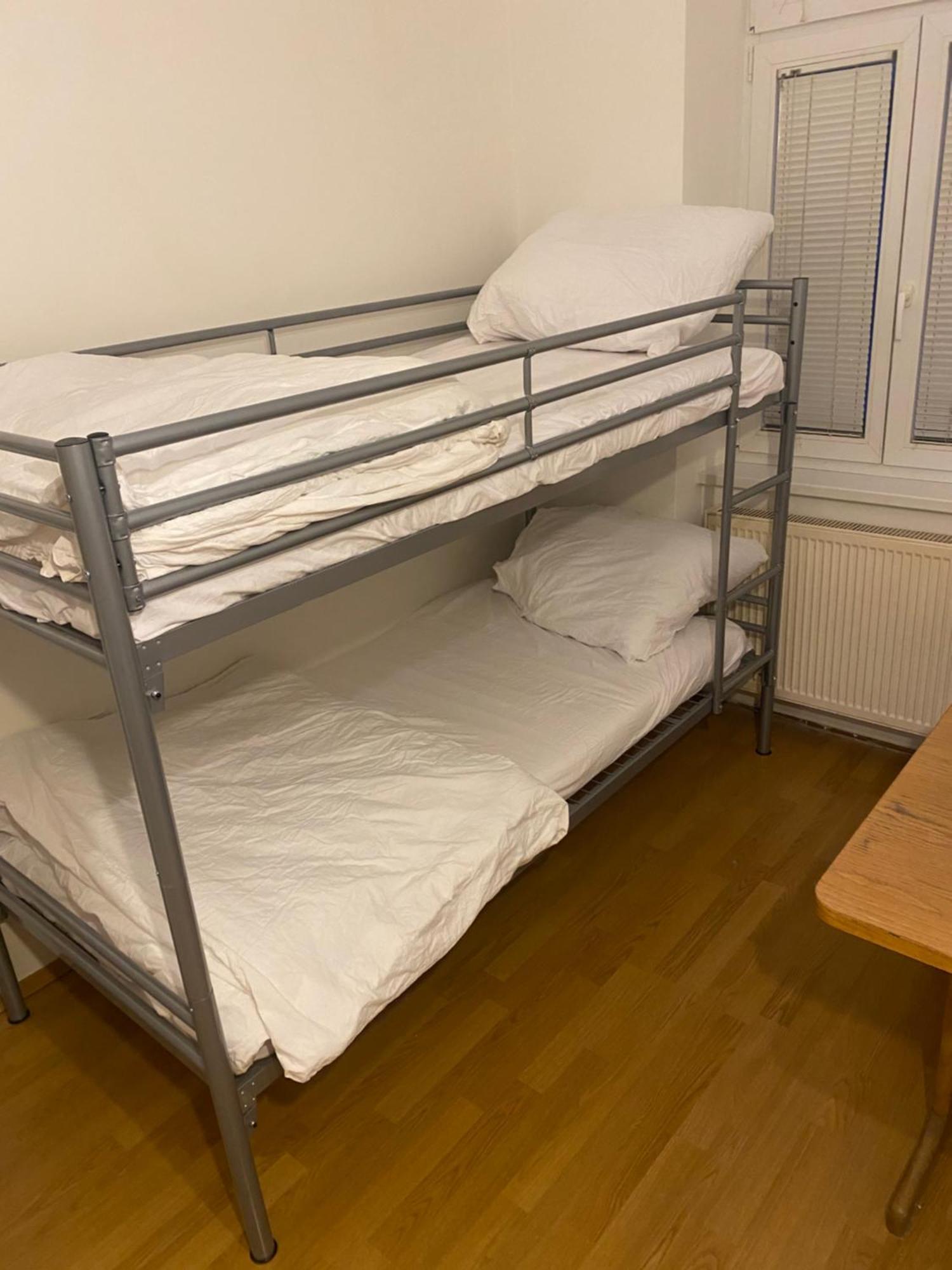 Cheap For 8 People. Vienna. 10th District Apartment Wien