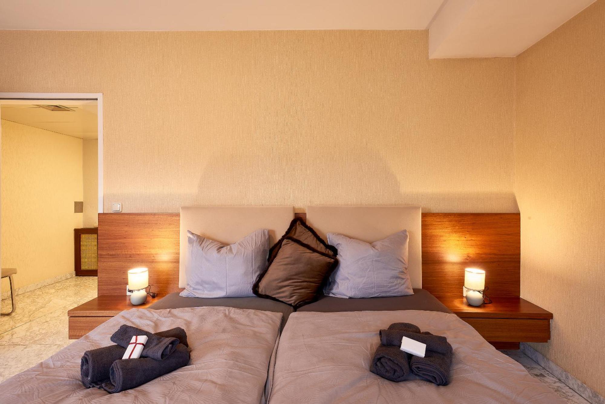 Prestige Luxury Haven W Free Parking And Sauna
