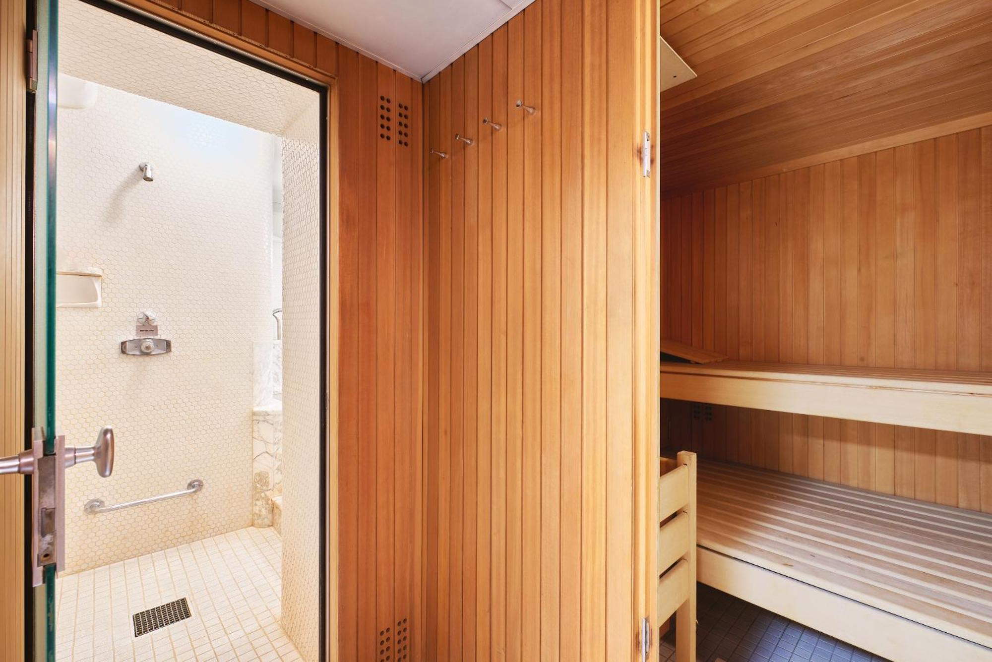 Prestige Luxury Haven W Free Parking And Sauna *